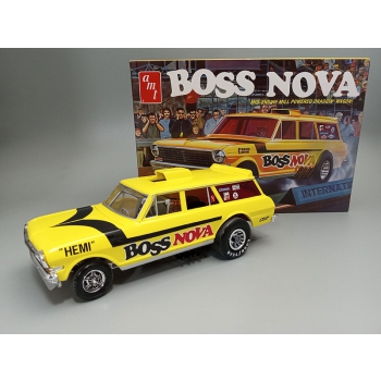 Plastikmodell – Auto 1:25 Boss Nova Funny Car – AMT1441